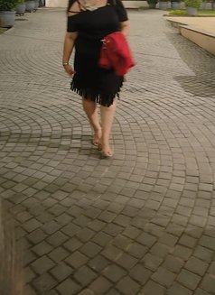Nitam - puta in Gurgaon Photo 6 of 6