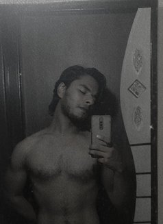 Nitesh Kaushik - Male escort in Gurgaon Photo 2 of 5