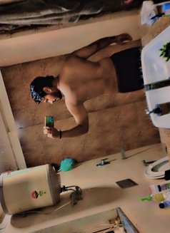 Nitesh Kaushik - Male escort in Gurgaon Photo 3 of 5