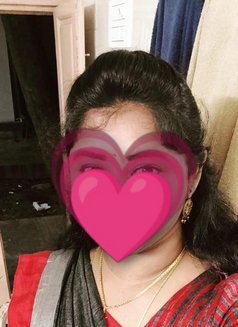 Nithisha from goa incall available - puta in Bangalore Photo 2 of 5