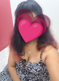 Nithisha from goa incall available - puta in Bangalore Photo 4 of 5