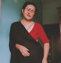 Nithya - puta in Ahmedabad