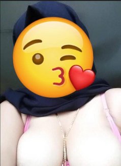 Nithya - escort in Kochi Photo 2 of 2