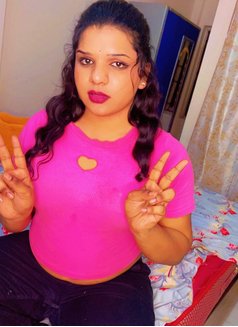 Daicy here - Transsexual escort in Hyderabad Photo 2 of 5
