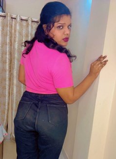 Daicy here - Transsexual escort in Hyderabad Photo 4 of 5