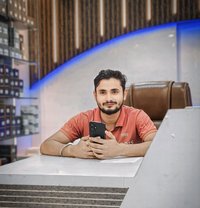 Nitin Pandit - Intérprete masculino de adultos in New Delhi