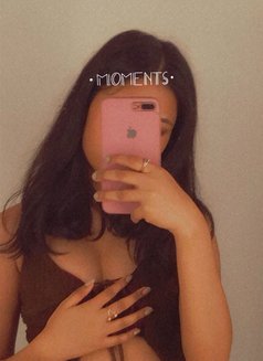 Nitiya - puta in Candolim, Goa Photo 2 of 5