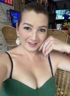 Nitty - puta in Hong Kong Photo 5 of 7
