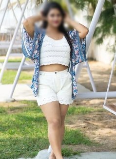 Nitu Cam and Meet Gfe Independent 🤍 5 - puta in Bangalore Photo 2 of 2