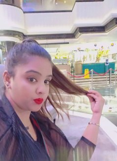 Nitu - escort in Al Manama Photo 7 of 8