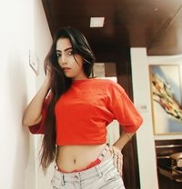 Nitu - escort in Singapore