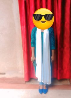 Nitu Kumari - Male escort in Chennai Photo 2 of 3
