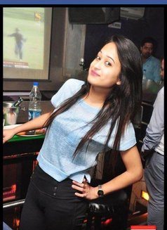 Nitu Singh - escort in Mumbai Photo 3 of 3
