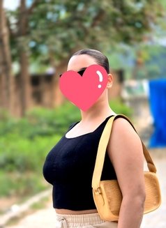 Nitya GFE cam and real - escort in New Delhi Photo 12 of 17