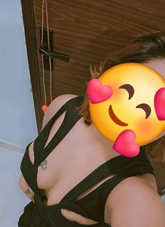 Nitya GFE cam and real - escort in New Delhi Photo 28 of 29