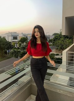 Nitya - escort in Kochi Photo 3 of 4
