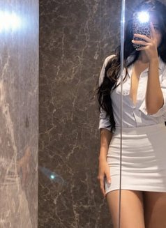 Nitya - escort in Mumbai Photo 1 of 3