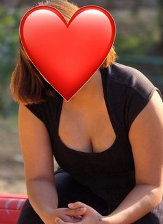 Nitya GFE cam and real - escort in New Delhi Photo 1 of 9