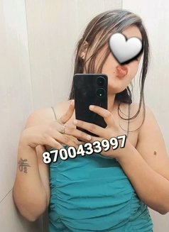Nitya real meet & CAM fun (Outcall only) - escort in New Delhi Photo 7 of 19