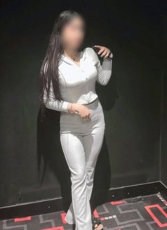 ꧁♧༺Nitya Singh Real Me and Cam༻♧꧂ - escort in Chennai Photo 4 of 4