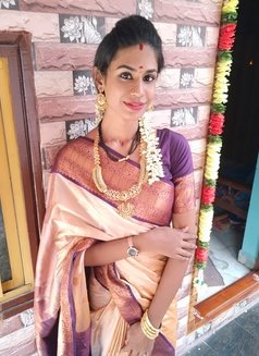 Nivedha - Transsexual escort in Chennai Photo 2 of 4