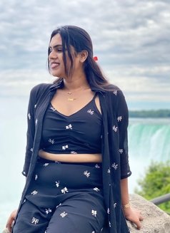 Nivethitha South Indian - Acompañantes transexual in Toronto Photo 24 of 24