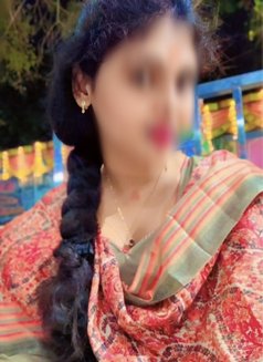 Nivi Independent Girl for Cam Session - escort in Bangalore Photo 6 of 6
