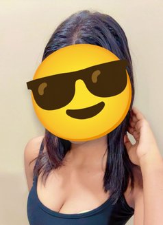 Nivi independent model bangalore - escort in Bangalore Photo 3 of 3