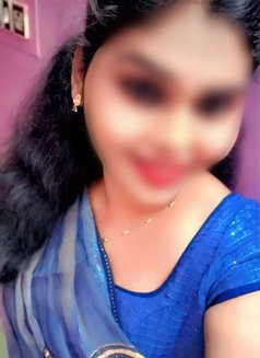 Nivi - escort in Chennai Photo 6 of 7