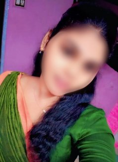 Nivi - escort in Chennai Photo 7 of 7