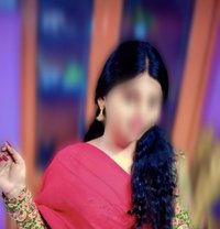 Nivi - escort in Chennai