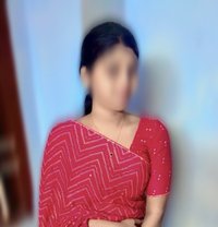 Nivi - escort in Chennai