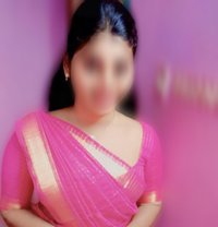Nivi - escort in Chennai