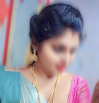 Nivi - escort in Chennai