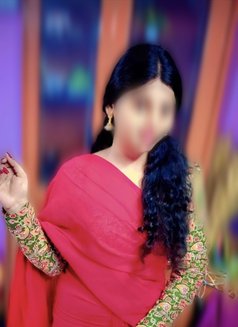 Nivi - escort in Chennai Photo 4 of 6