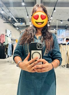 Nivi Tamil Ponnu Verified Real & Cam - escort in Chennai Photo 9 of 9