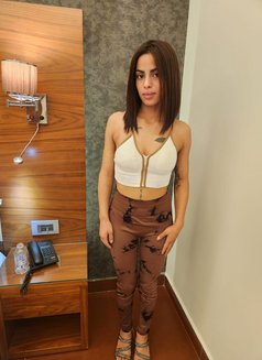 Nivin - escort in Beirut Photo 1 of 5