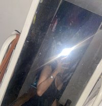 Nix - adult performer in Manila