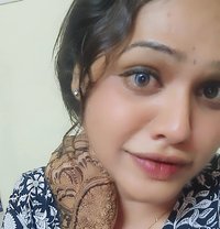Niyaa - puta in Hyderabad