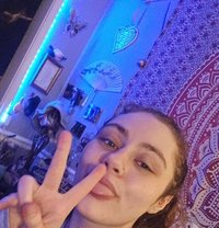 Nicole - puta in Ajmān