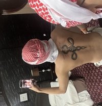 Nizo - Acompañantes masculino in Dubai