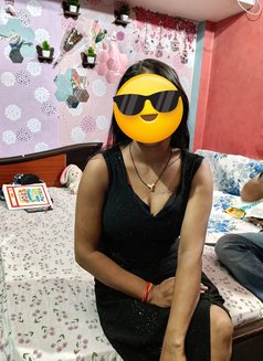 No Advance Cash on Delivery Oyo ₹8000 - escort in New Delhi Photo 7 of 8