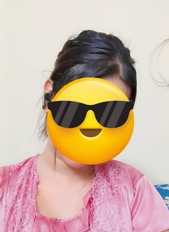 No Advance Cash on Delivery Oyo ₹8000 - escort in New Delhi Photo 1 of 10