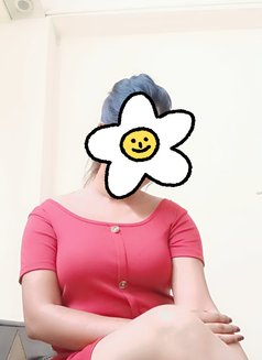 No Advance Cash on Delivery Oyo ₹8000 - escort in New Delhi Photo 5 of 10