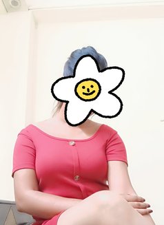 No Advance Cash on Delivery Oyo ₹8000 - escort in New Delhi Photo 6 of 10