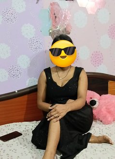 No Advance Cash on Delivery Oyo ₹8000 - escort in Noida Photo 1 of 8