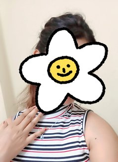 No Advance Cash on Delivery Oyo ₹8000 - escort in Noida Photo 8 of 10