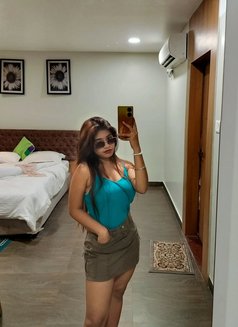 No Advance Home and Hotel Myself Service - escort in Kolkata Photo 3 of 6