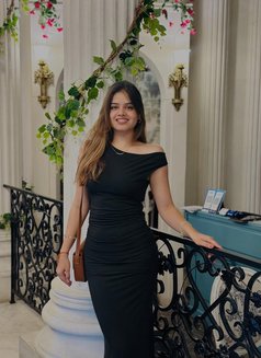 No Advance Home and Hotel Myself Service - escort in Kolkata Photo 6 of 7