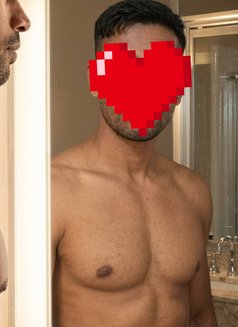 No Advance Home & Hotel - Male escort in Gurgaon Photo 3 of 4